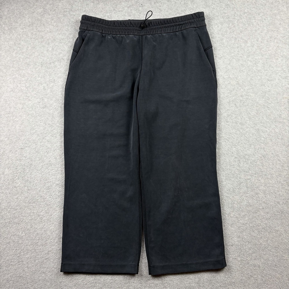 Lululemon Softstreme High Rise Wide Leg Cropped Pant Womens 14 Faded Black